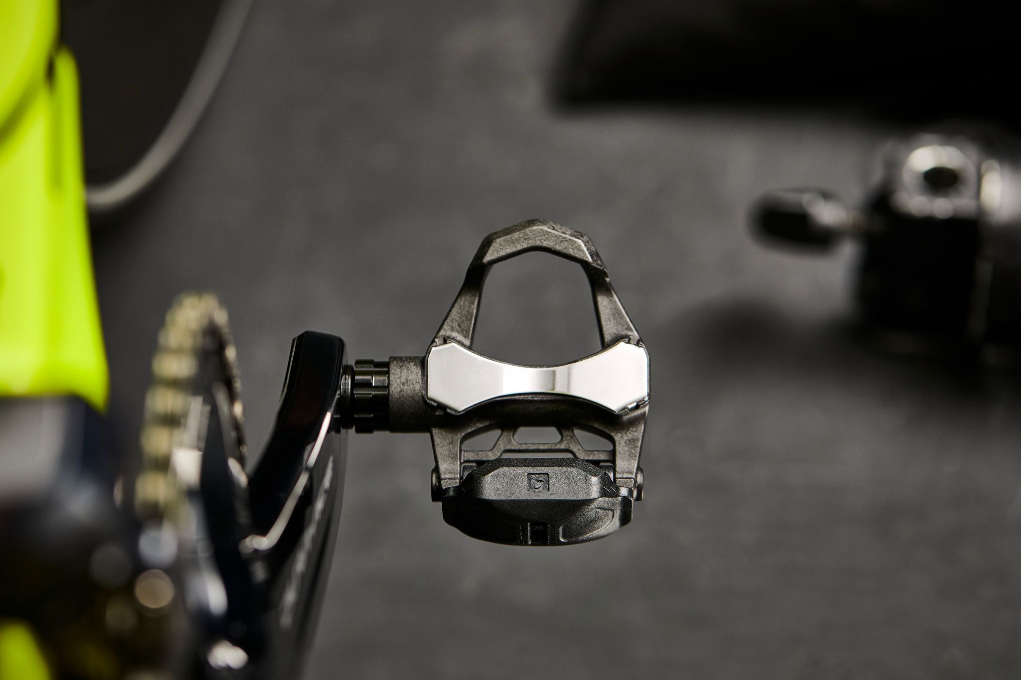 BT20_ Elite_Road_Pedal_DR 12