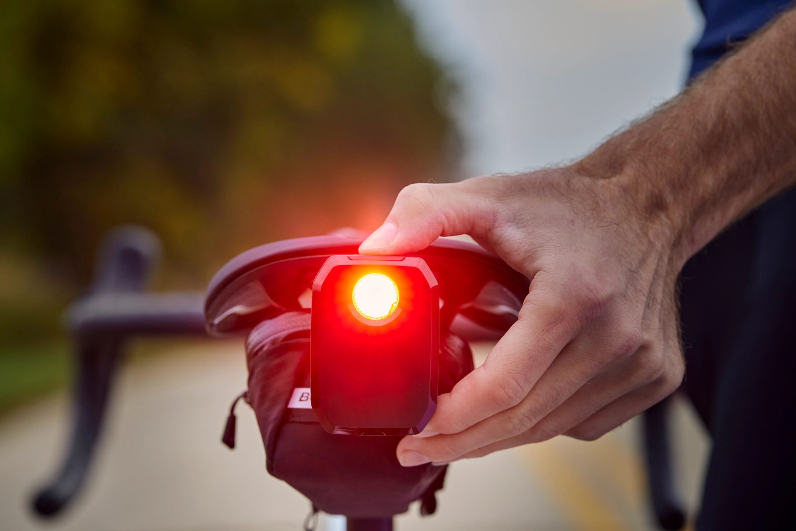 CY24_CarBack_Radar_Rear_Light_Lifestyle_02