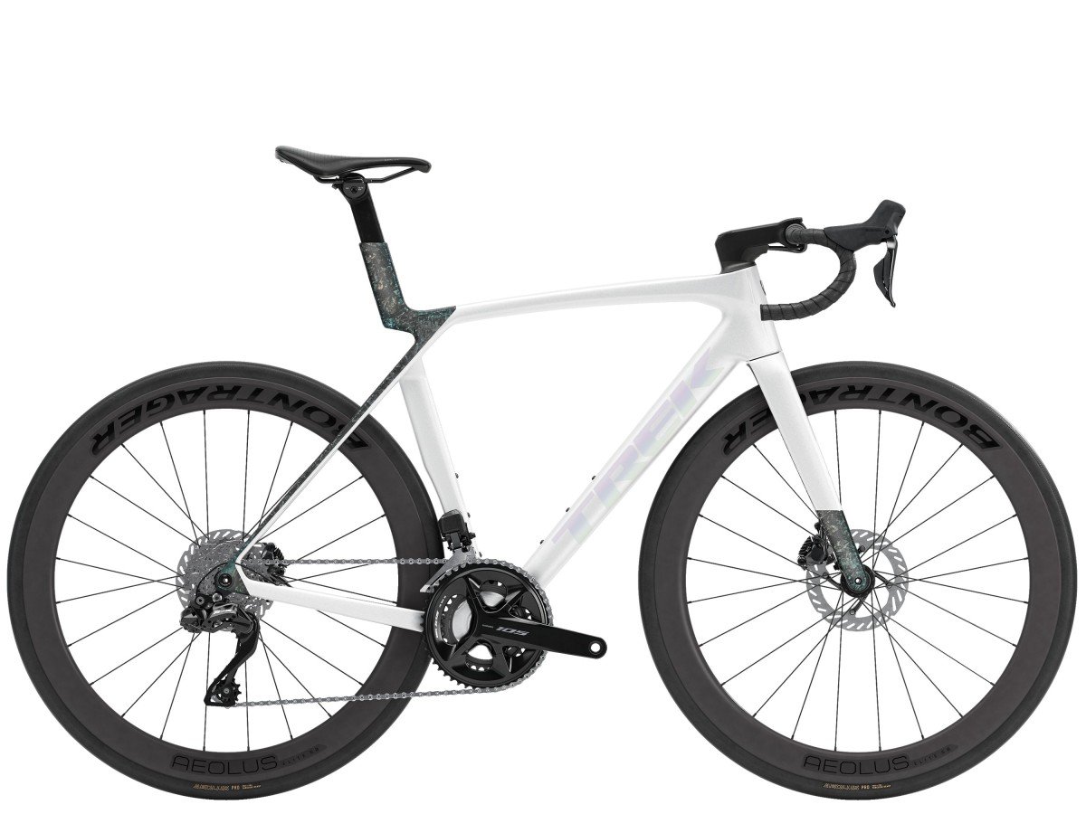 Trek Madone SL 6 Gen 8 GLOSS CRYSTAL WHITE/MATTE DEEP SMOKE