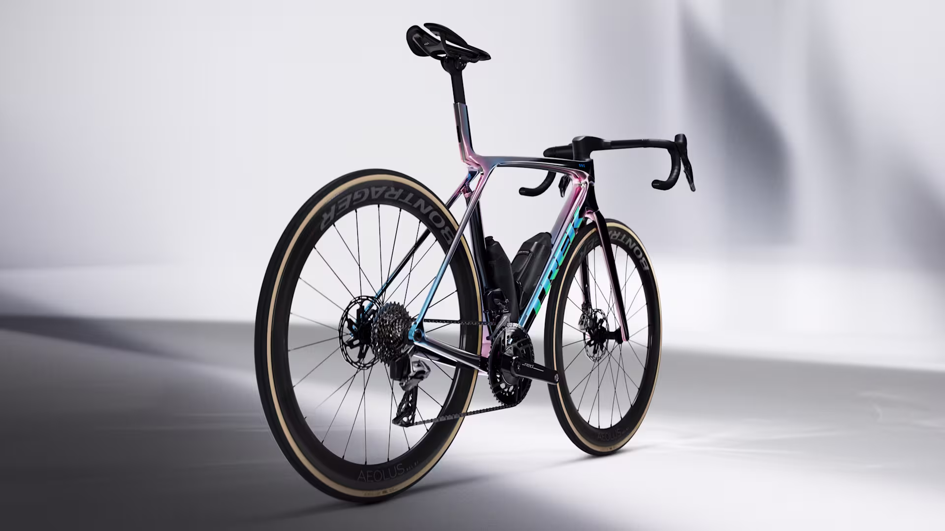 2025-Gen8Madone-16×9